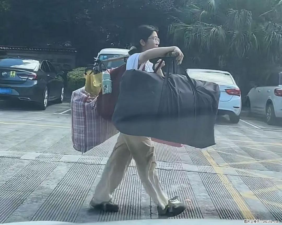 全网追的“扁担女孩”，找了一份暑假工，时薪12元 - 马鞍山生活资讯 - 马鞍山28生活网 mas.28life.net